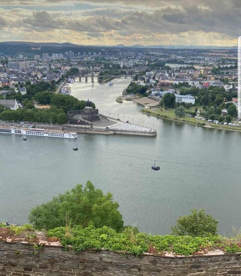Fewo Mit Terasse Neuwied & Koblenz المظهر الخارجي الصورة